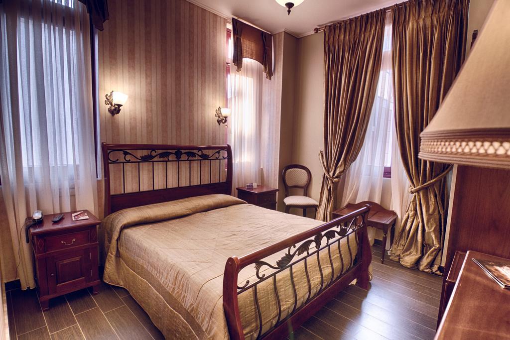 Theofilos Paradise Boutique Hotel Mytilene Ngoại thất bức ảnh